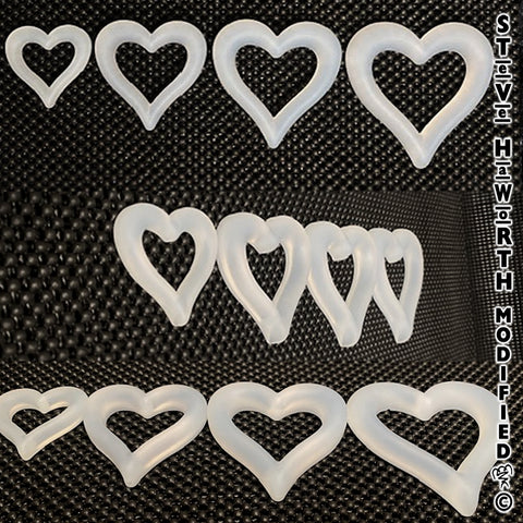 Hollow Curvy Heart